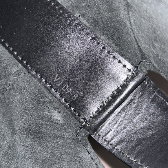 LV Sac Seau - Picture 6 of 15